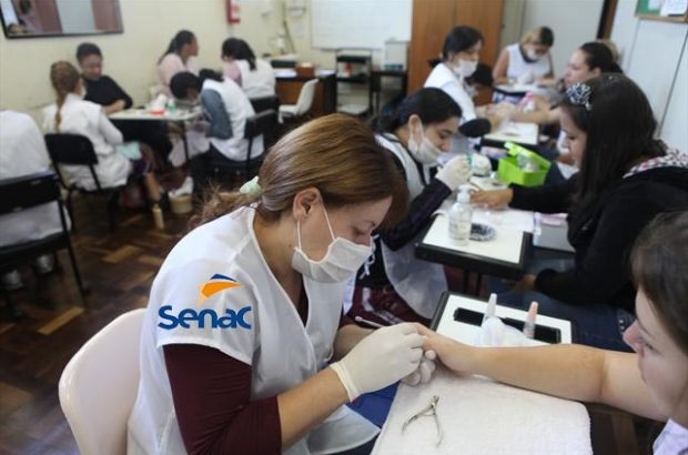 curso-de-manicure-senac